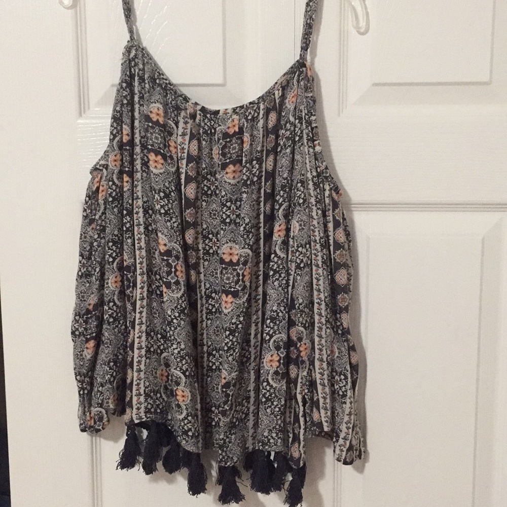 NWT American Eagle Patterned Off the shoulder top
